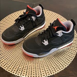 Air Jordan 4 Retro Bred